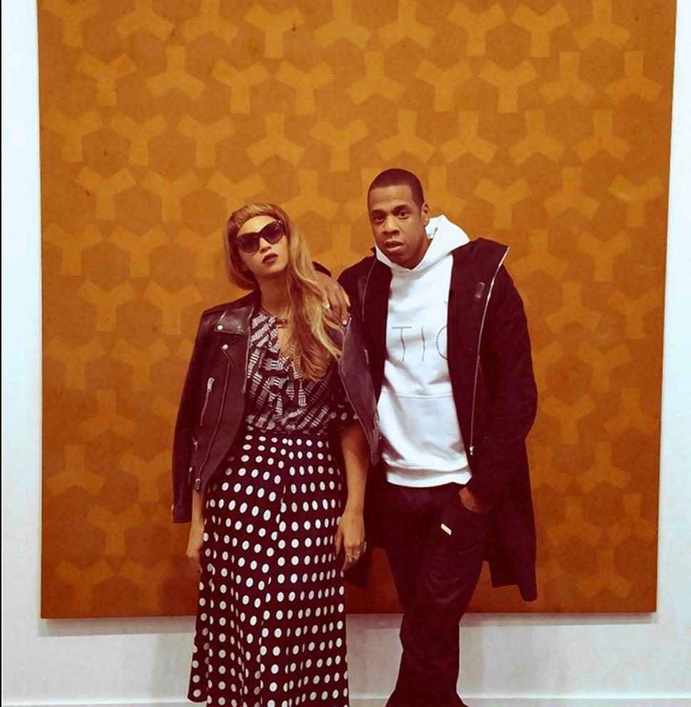 Bey and Jay keep close on a  recent Instagram post.