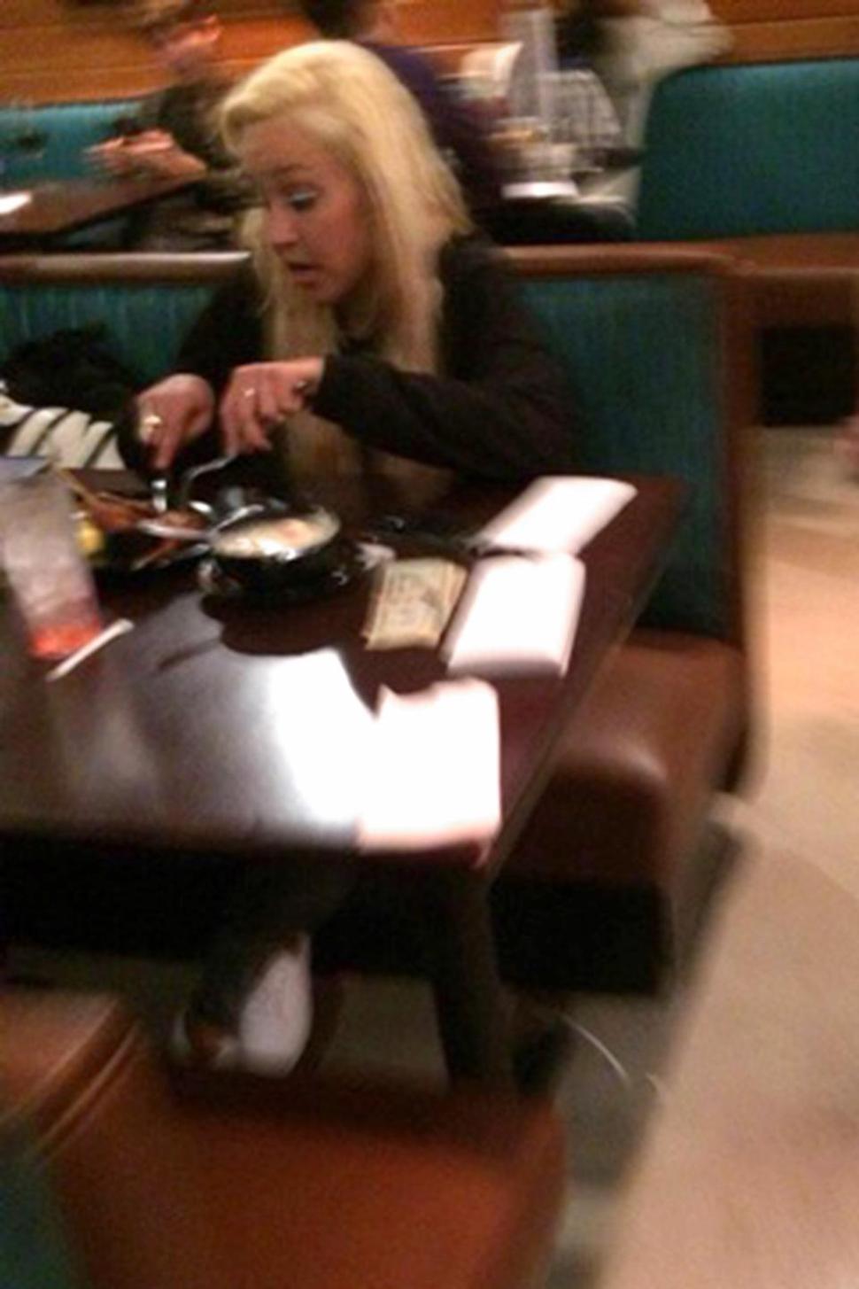 Amanda Bynes spotted at Gladstone's Restaurant in Los Angeles ahead of her flight to New  York.