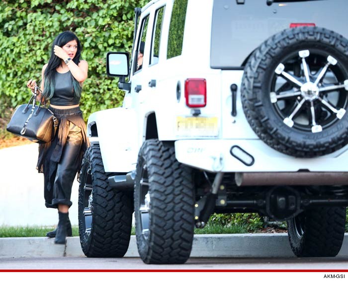 Kylie Jenner Khloe Kardashian Car
