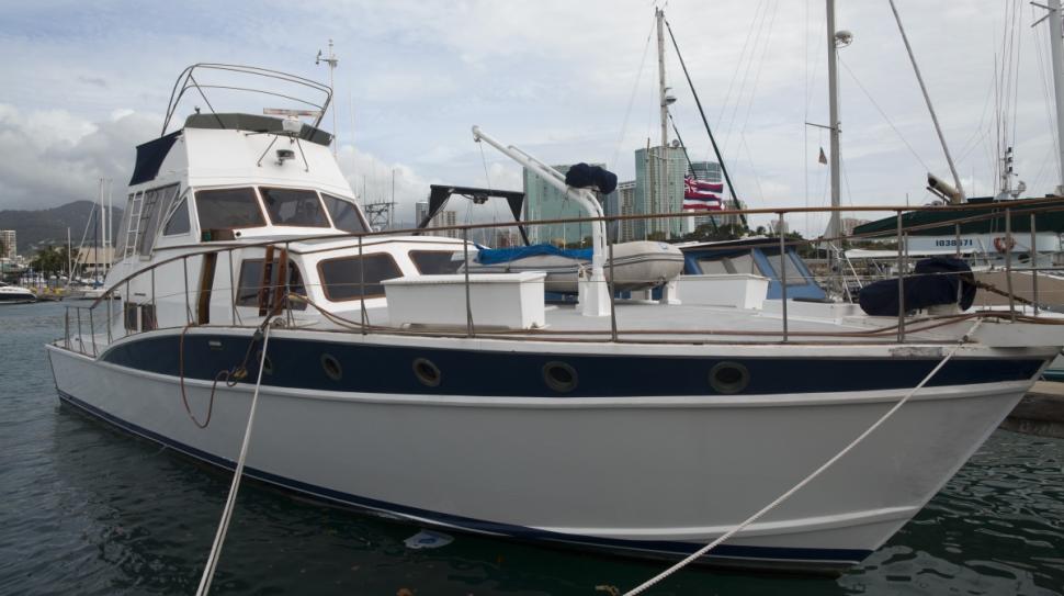 The ‘Splendour’ is up for sale, with its owner claiming the ship is haunted.