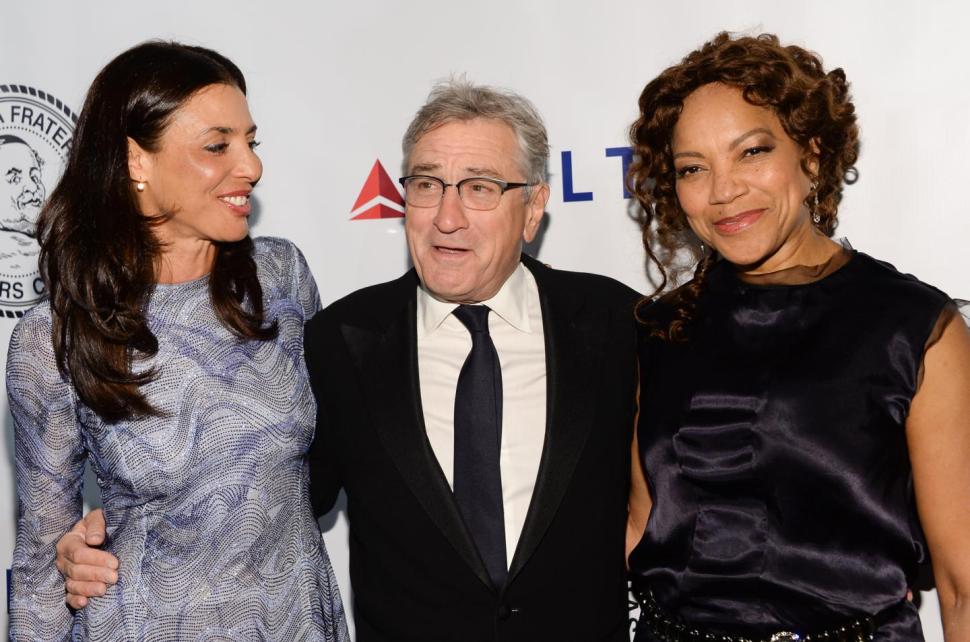 Honoree Robert De Niro poses with his daughter Drena De Niro, left, and wife Grace Hightower