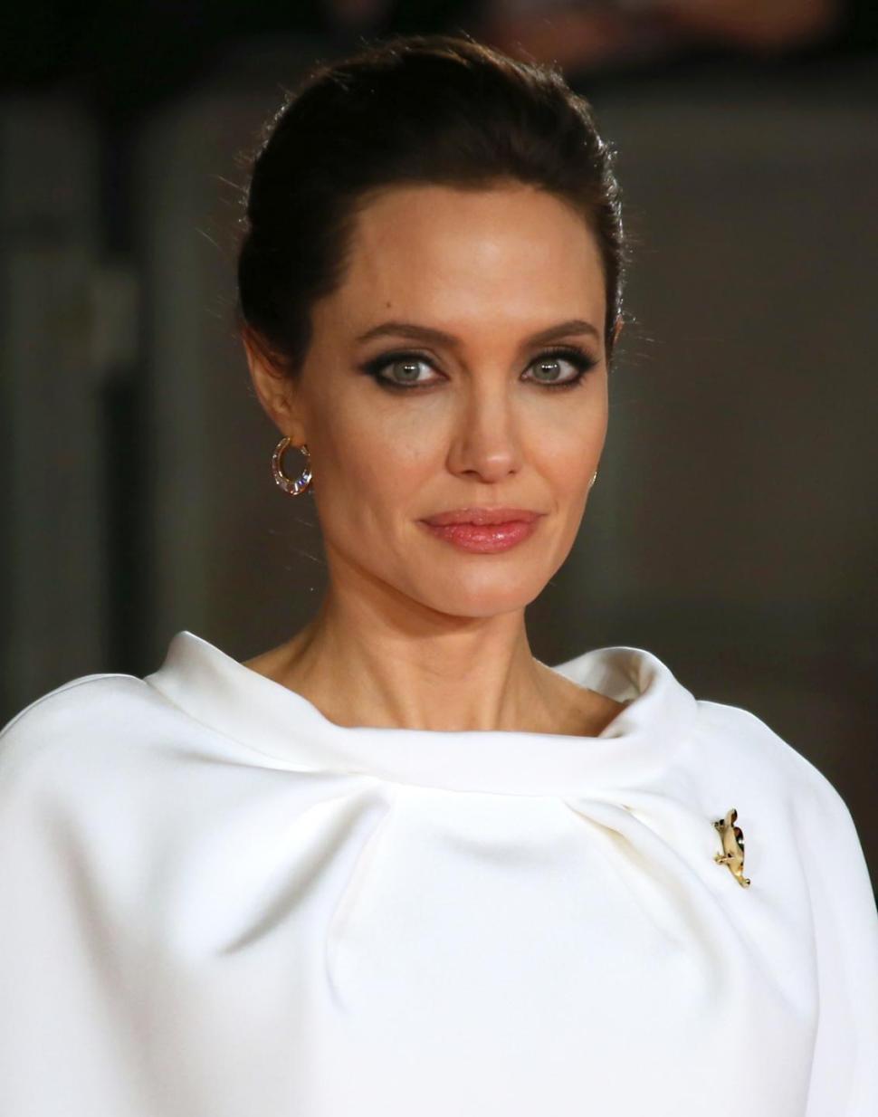 Angelina Jolie swatted away questions about Sony hack scandal from 'Today,' but interview aired unlike Amy Adams' canceled appearance. 