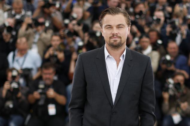 DiCaprio purchased the unpopulated 104-acre Blackadore Caye for $    1.75 million in 2005.