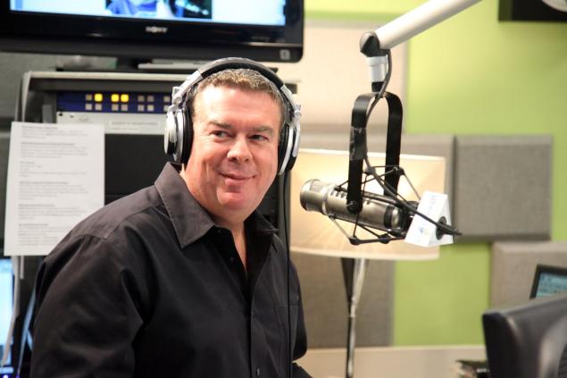 Elvis Duran and the Z100 Morning Show to broadcast live from One World Observatory for opening day Friday.