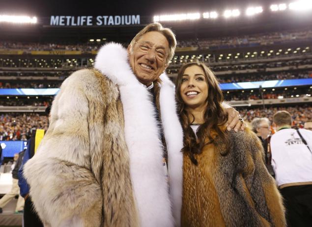 Ex-New York Jet Joe Namath and daughter Jessica before the Super Bowl in 2014.