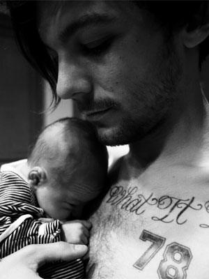 Louis Tomlinson, baby photo, Freddie, son [Louis Tomlinson/Twitter]