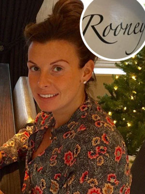 Coleen shared a sweet picture of her baby bump cast [Coleen Rooney/Instagram]